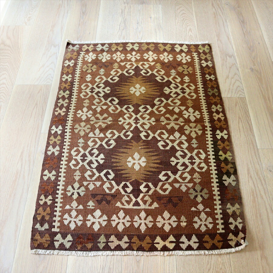【15%OFFクーポン対象】オールドキリム ヤイヤル 118×77cm 複雑な爪をもつドラゴン