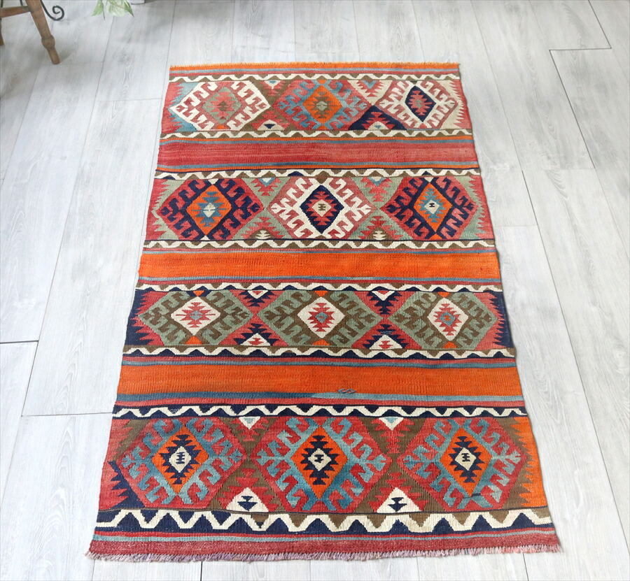 【15%OFFクーポン対象】オールドキリム コンヤ/ランナー172×80cm オレンジと赤のボーダー サソリのモチーフ