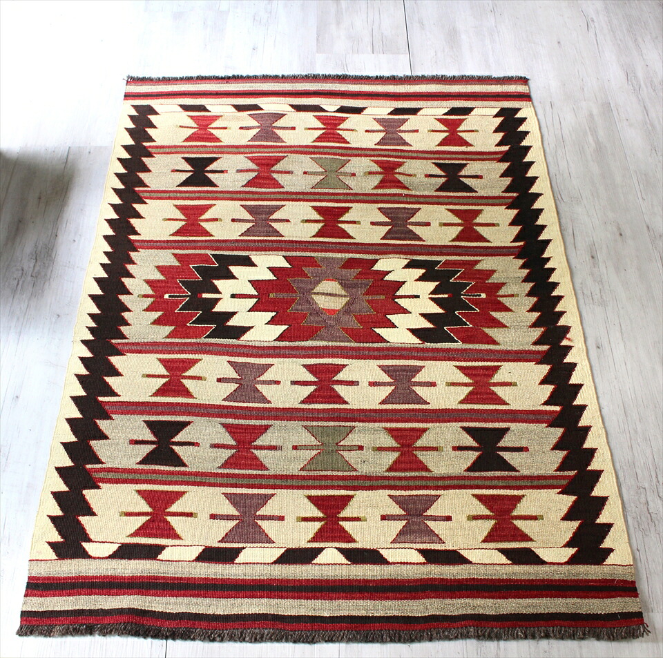 【15%OFFクーポン対象】オールドキリム ムート/チェイレキ132×98cm ジグザグモチーフ/モノトーン＆レッド