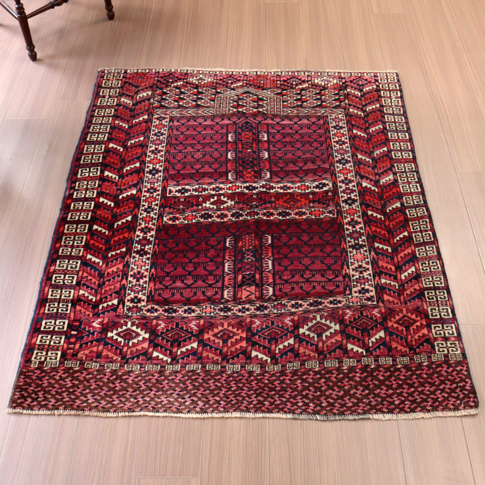 カニ様　バルーチ 71×63cm トライバルラグ ペルシャ絨毯 カニ様 バルーチ 71×63cm トライバルラグ ペルシャ絨毯 - メルカリ