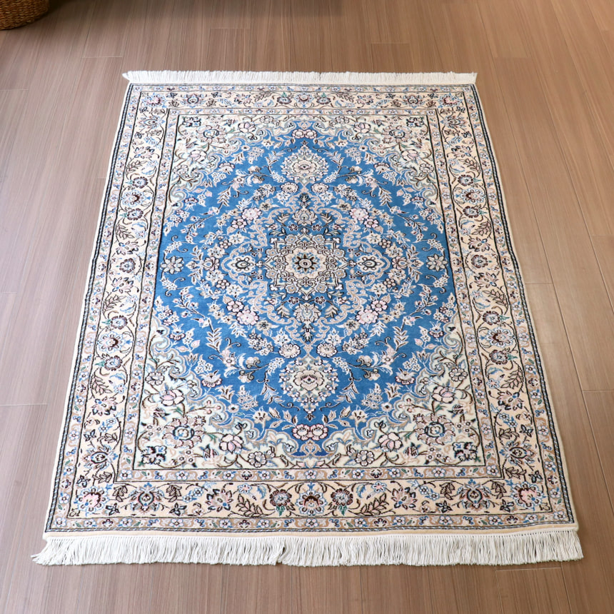 【15%OFFクーポン対象】ペルシャ絨毯　ナイン産 9L 185×124cm ブルーのメダリオン