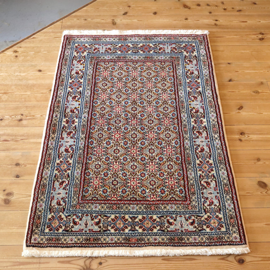 【15%OFFクーポン対象】ペルシャ絨毯　ムード　Moud124×80cm 連なるヘラート文様　水色のボーダー