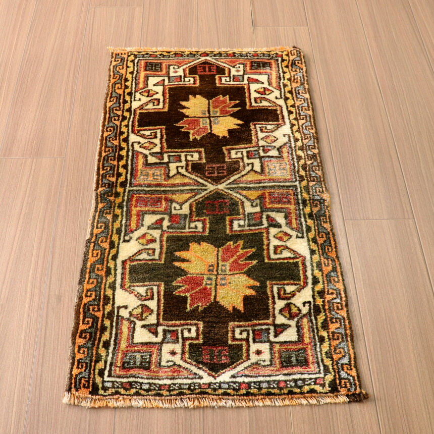 楽天市場】トライバルラグ トルクメン 中央アジア95×61cmギュル文様