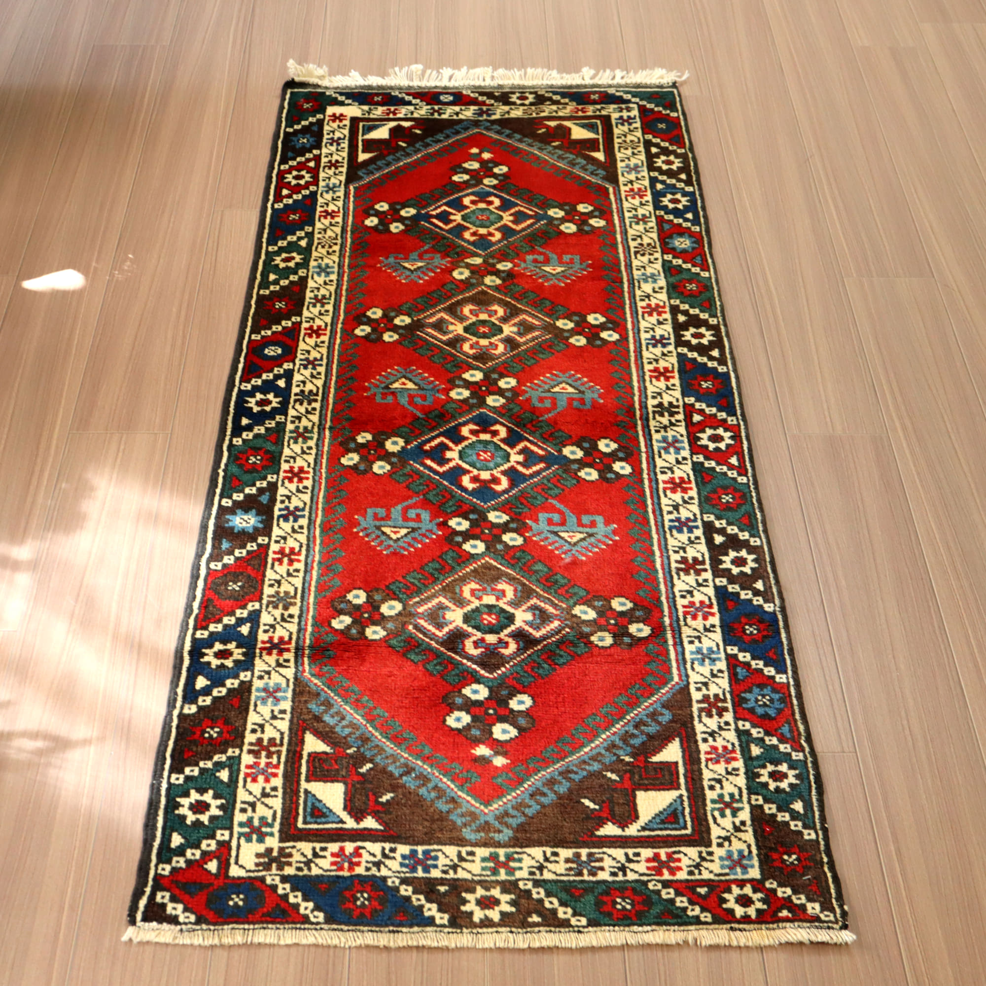 楽天市場】【15%OFFクーポン対象】トルコの手織り絨毯 ドゥシュメアル