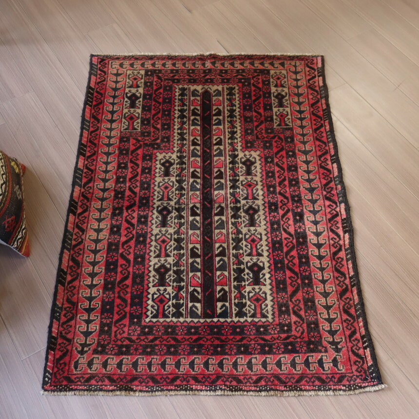 カニ様　バルーチ 71×63cm トライバルラグ ペルシャ絨毯 カニ様 バルーチ 71×63cm トライバルラグ ペルシャ絨毯 - メルカリ