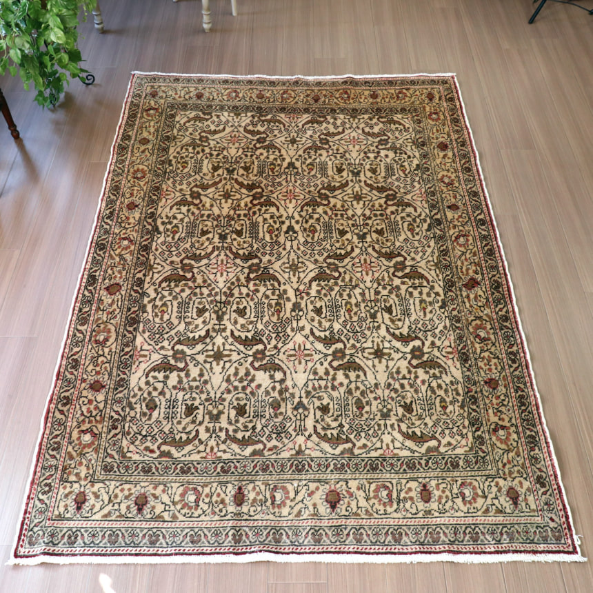 楽天市場】手織り絨毯 赤 トルクメン エルサリ族 131×101cm