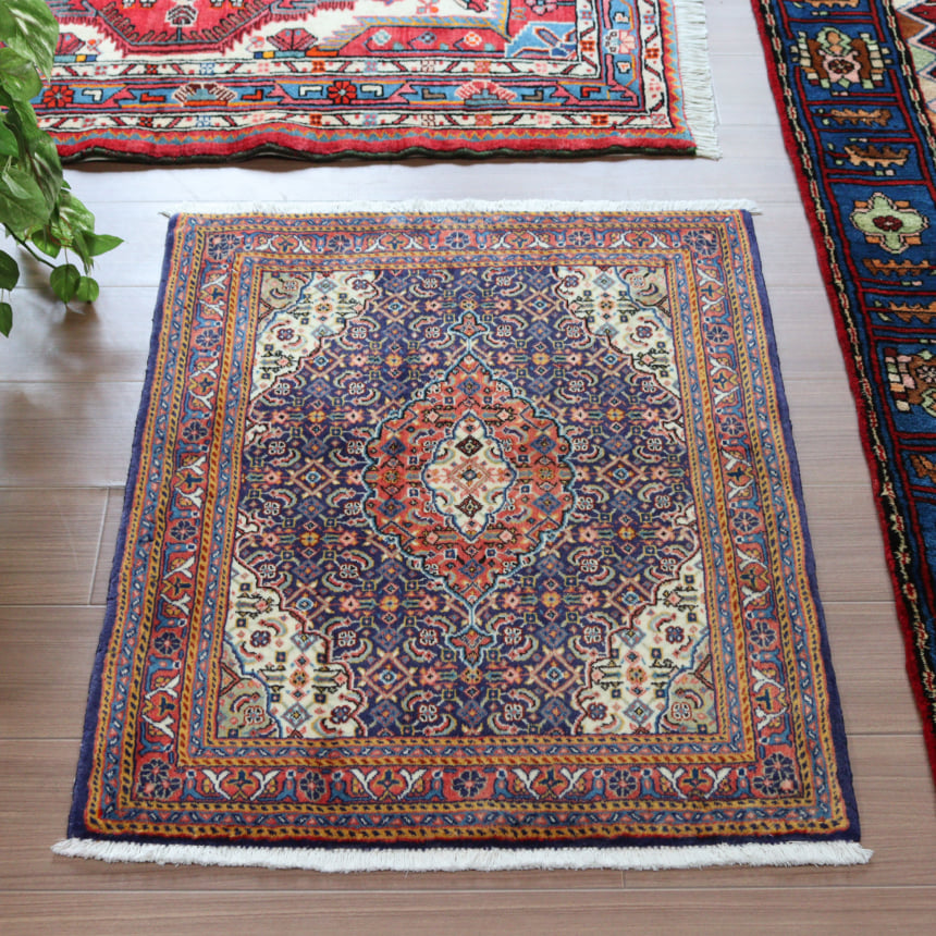 楽天市場】手織り絨毯 赤 トルクメン エルサリ族 131×101cm