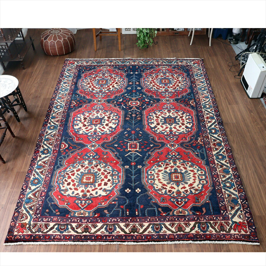 イランの手織り絨毯 バクティアリ族 299×216cm 花形のメダリオン 手織りラグ|ガラタバザール(キリム&ラグ)