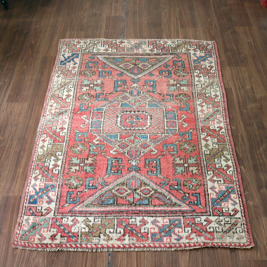 【15%OFFクーポン対象】トルコ絨毯 チャナッカレ 175×119cm 色褪せたレッド＆ブルー