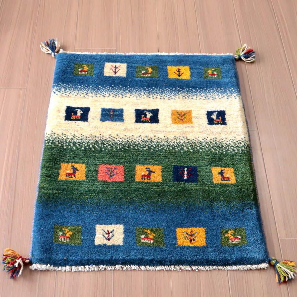 ギャッベ イラン直輸入　手織り 86&times;64cm ブルー グリーン　玄関マット｜ガラタバザール（キリム＆ラグ）