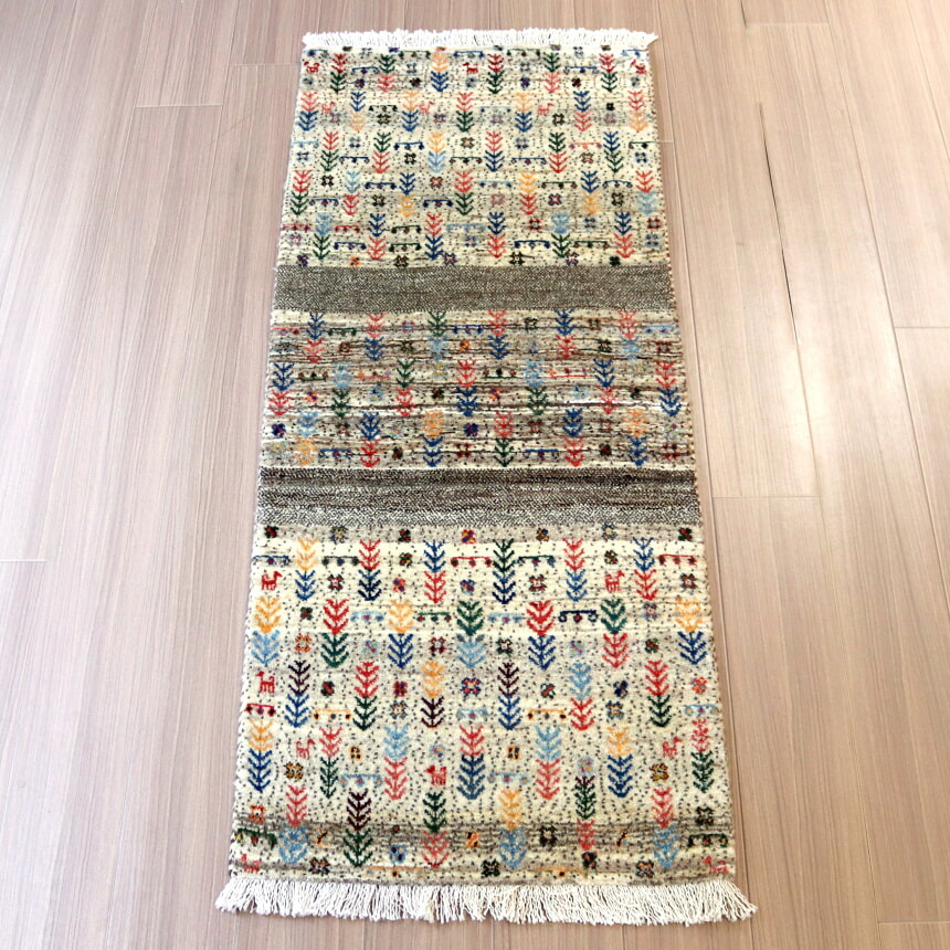 【15%OFFクーポン対象】ギャッベ リズバフト 148×60cm カラフルな生命の樹