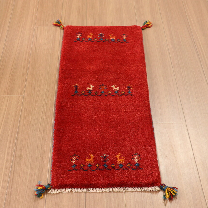【15%OFFクーポン対象】ギャッベ　イラン産　手織りラグ 細長ランナー 115×44cm シンプル　レッド　ワンポイント