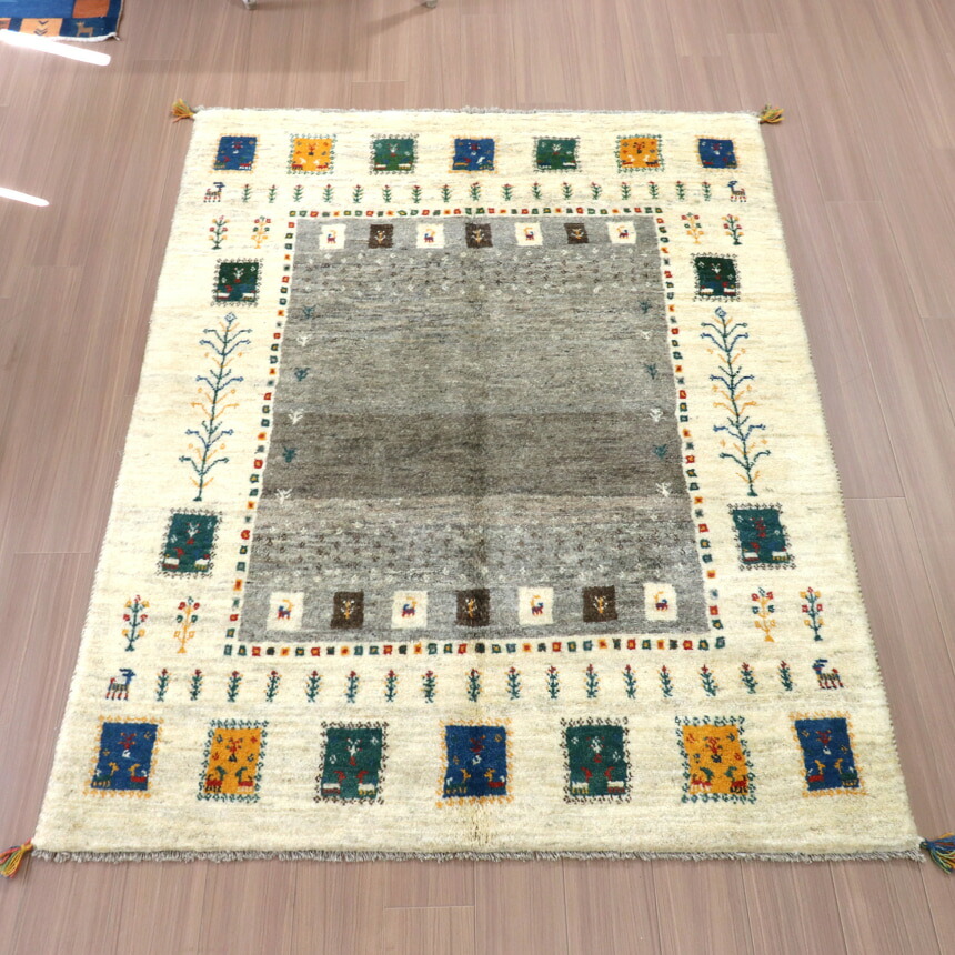 【15%OFFクーポン対象】ギャッベ　イラン製　カシュガイ族手織り 198×155cm グレー　アイボリー　タイルモチーフ