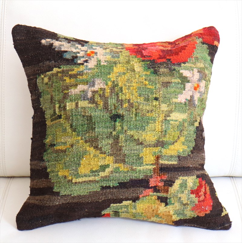 【15%OFFクーポン対象】オールドキリム クッションカバー 40×40cm モルダヴィア Old Kiilim Cushion
