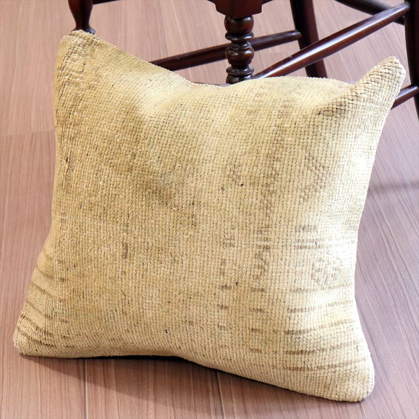 クッションカバー ヴィンテージ イラン ラグ トライバル C クッションカバー ヴィンテージ イラン ラグ トライバル C トライバル