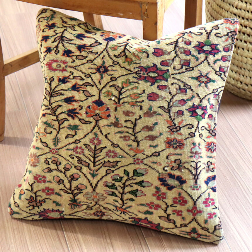 【15%OFFクーポン対象】クッションカバー ヴィンテージ パイル織り 46×45cm トルコ絨毯 フラワーデザイン