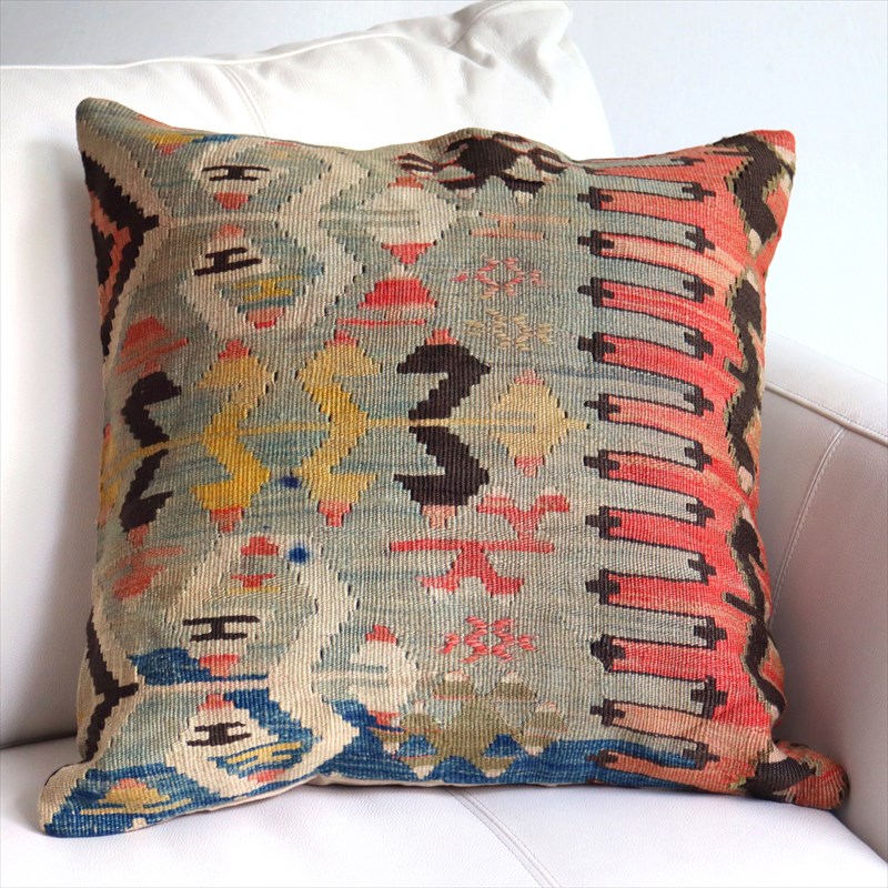 オールドキリム クッションカバー 50cmサイズ Old Kilim Cushion アイドゥン ブルー｜ガラタバザール（キリム＆ラグ） 8,580円