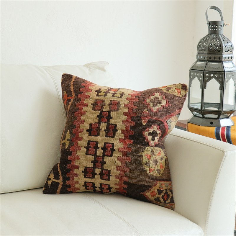 オールドキリム 40cm角クッションカバー 41&times;40cm シワス地方 チフカナットキリム Old Kilim Cushion｜ガラタバザール（キリム＆ラグ）