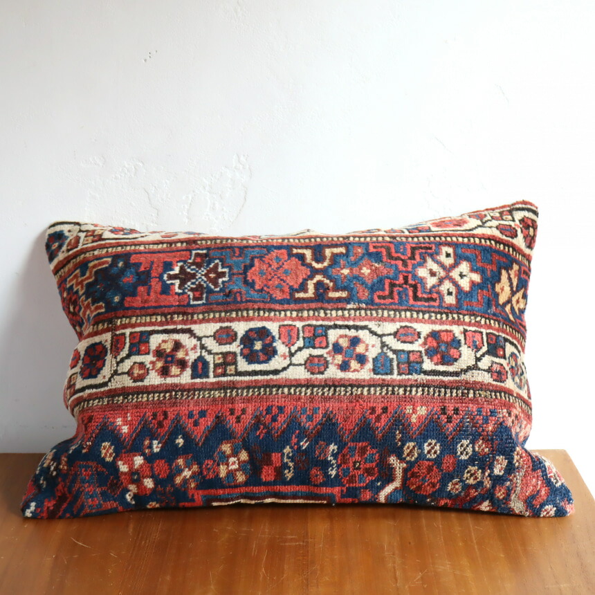 【15%OFFクーポン対象】アンティークラグ クッションカバー60×40cm カシュカイ族 手織り絨毯
