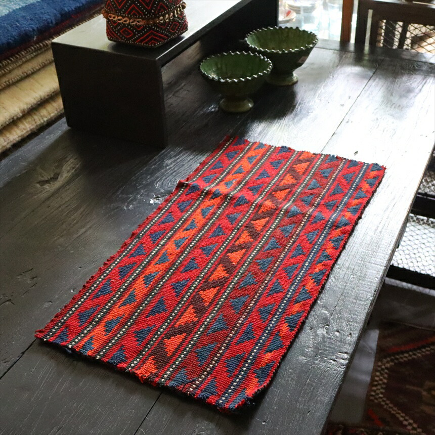 アースカラーのアフガンキリム アースカラーのアフガンキリム