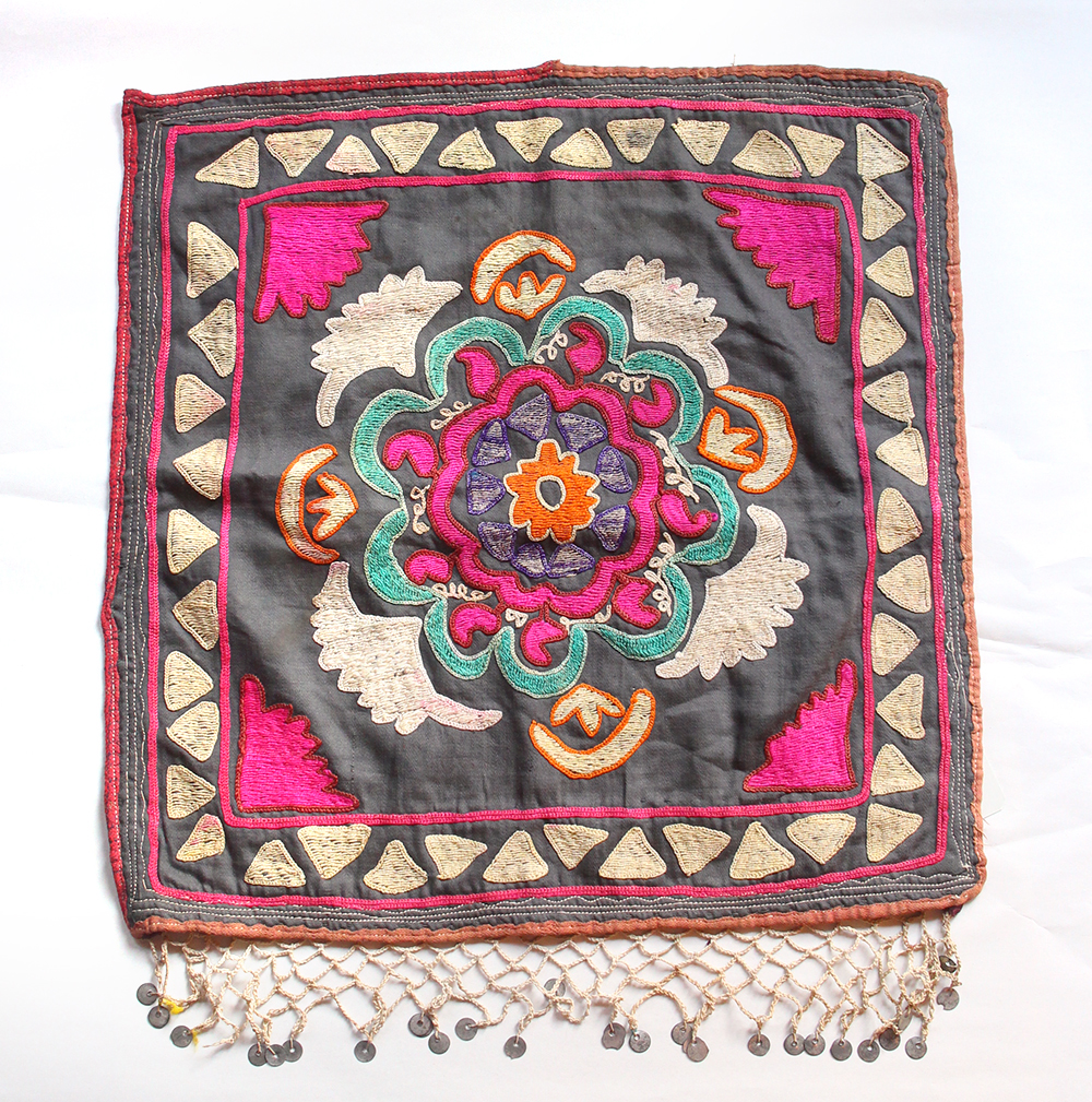 楽天市場】オールドスザンニ(スザニ)・ウズベキスタンの刺繍布 