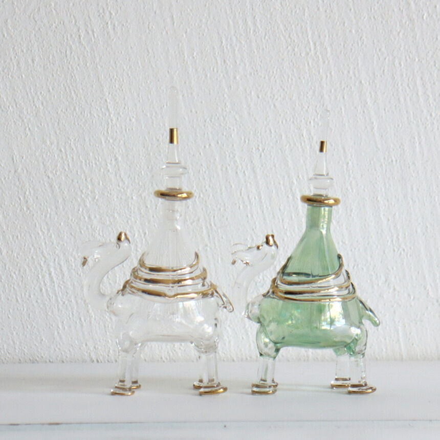エジプト香水瓶・手吹きガラスの工芸品/ラクダ3頭セット ブルー