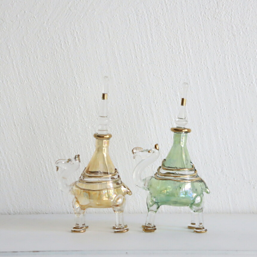 置き物　エジプト　透けガラス 置き物 エジプト 透けガラス