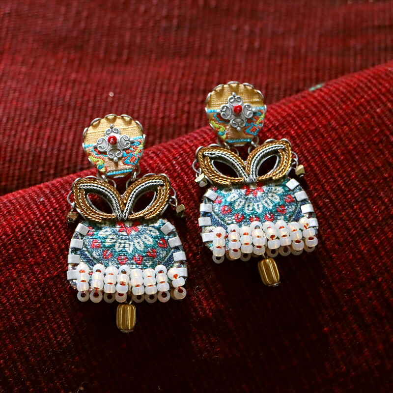 買い誠実 楽天市場】アヤラバー ピアス シグニチャー 揺れるピアスQueen アクセサリー
