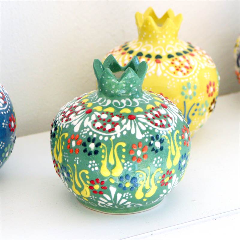 トルコ　ハンドメイド磁器　ザクロ置物 トルコ ハンドメイド磁器 ザクロ置物 トルコ ハンドメイド磁器