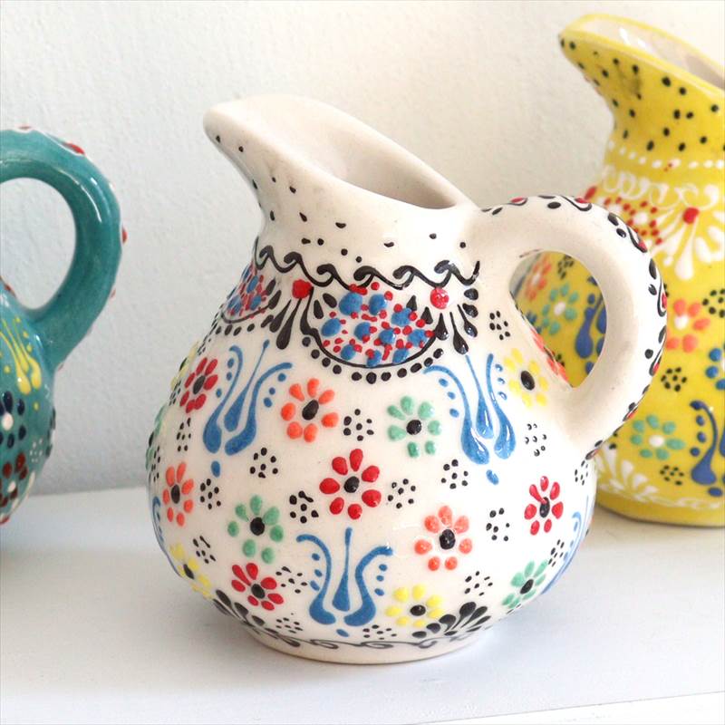 リトアニア　ルータさんの陶器　ピッチャーor花器　未使用 リトアニア ルータさんの陶器 ピッチャーor花器 未使用|mercari