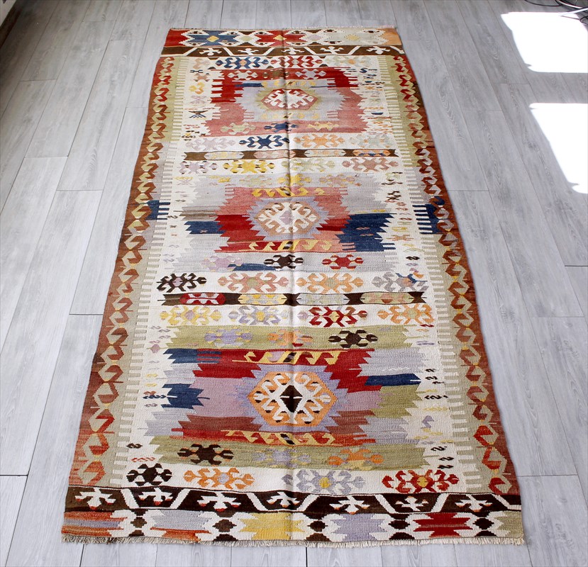 【15%OFFクーポン対象】オールドキリム エシュメ　カリヨラ271×120cm３つのサンドゥック ドラゴンモチーフ