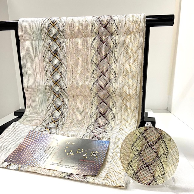 ガラス皿　当店オリジナル品　飾り皿　組紐袋帯使用　新品　10ｃｍ　丸型　お皿　インテリア　置き物　帯リメイク　送料無料　プレゼント　ギフト　ガラス製品　お皿　食器　ガラス食器 4,686円
