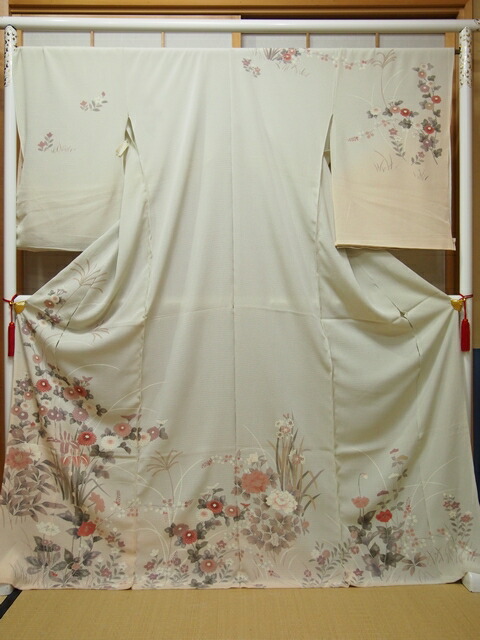 夏用訪問着　四季の花々　白っぽい緑から淡いオレンジへのグラデーション【訪問着】【夏用】【絽縮緬】【花】【送料無料】【smtb-k】【ky】｜きもの処えりよし