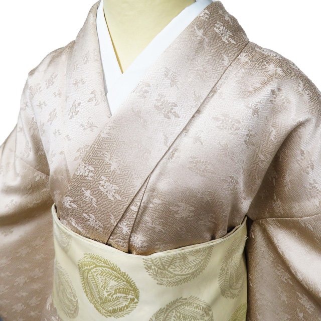 小紋 着物 中古 正絹 袷 カジュアル 作家物 落款 桐と芝草模様 黒色 多色 身丈155cm 裄66cm SA ワイド きもの北條 A1134-4 小紋 着物 中古 正絹 袷 カジュアル 作家物 落款 桐と芝草模様 黒色 多