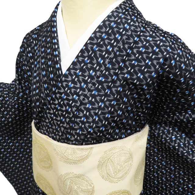 楽天市場】【 未使用 】 特選 琉球絣 着物 正絹 単衣 カジュアル 紬地