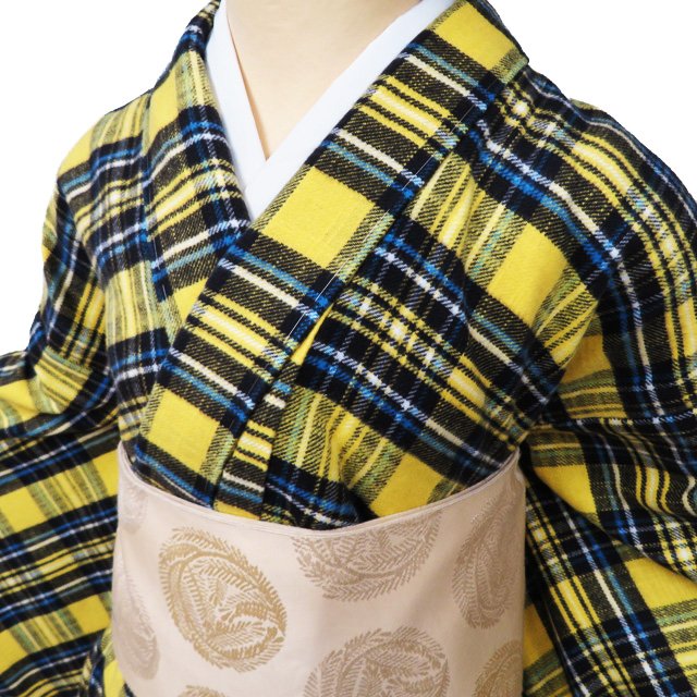 【 新品 】 播包 播州織 着物 木綿 冬物 単衣 カジュアル 格子模様 反端付き 黄色 黒色 青色 身丈161cm 裄66.5cm M A1090-5 [和服 着物 帯 きもの kimono アウトレット 普段使い 送料無料 きもの北條]
