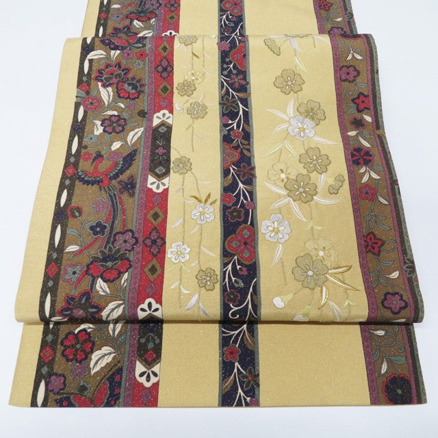 【 中古 】 袋帯 リサイクル 正絹 フォーマル 仕立て上がり 相良刺繍 中国刺繍 縦段模様 花模様 金通し A1235-17 [結婚式 お宮参り 七五三 式典 お茶会 お茶席 茶道 送料無料 きもの北條]｜特選リサイクル着物　きもの北條
