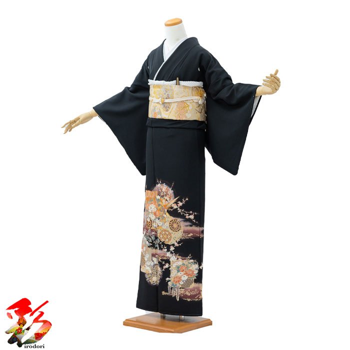 【レンタル】【黒留袖】 『色紙に雪輪』izumo-t7108　正絹　結婚式　貸衣装　黒留袖レンタル　着物　母親　着物レンタル　フルセット　留袖レンタル　レンタル衣装　女性　【往復送料無料】【新品足袋プレゼント】
