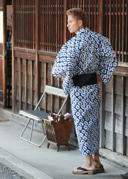 2640円 即納特典付き 浴衣 メンズ 単品 M L Llサイズ 紺地絞り模様 仕立上がり大人男性ゆかた 新作 ブランド 室町物語 変わり織 22 送料無料 Kz Ktおと あす楽 2640円 即納特典付き 浴衣 メンズ 単品 M L Llサイズ 紺地絞り模様 仕立上がり大人男性ゆかた 新作 ブランド 室町物語 変わり織 22 送料無料 Kz Ktおと あす楽