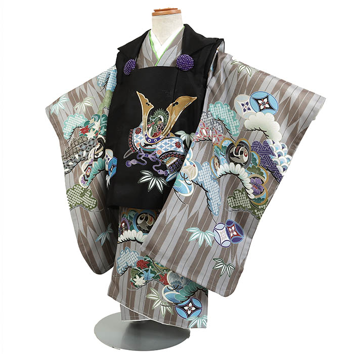 市場 レンタル 七五三 子供着物 兜 753 3才男児被布 七五三着物レンタル 3歳 記念撮影 松 貸衣装 家族写真 着物レンタル 黒 グレージュ系 被布セット