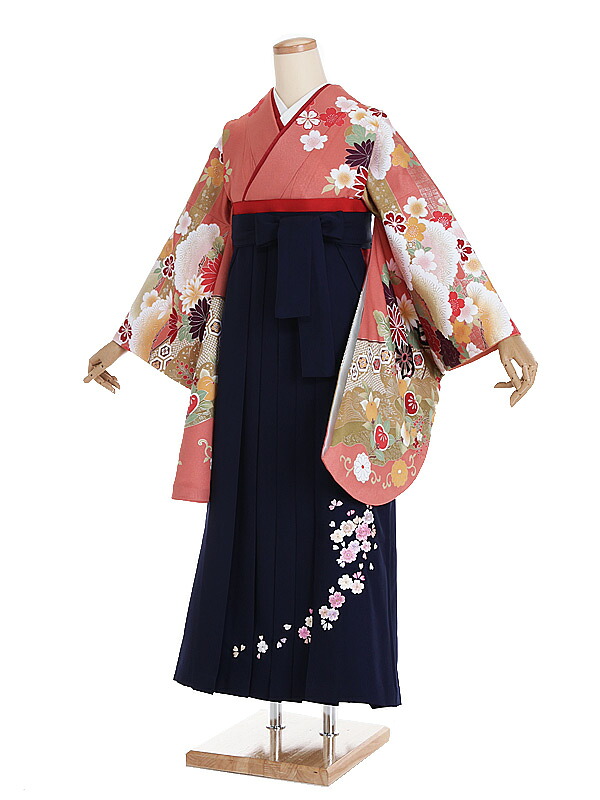 【レンタル】【卒業式袴 サーモンピンク・四季花×刺繍・紺袴】卒業式 袴 レンタル 卒業袴 女袴 卒業式袴セット 大学生 短大 教員 先生 二尺袖袴フルセット 専門学生 謝恩会 高校 文化祭 個性 おしゃれ 被らない 往復送料無料 n425