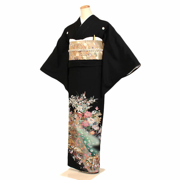 【レンタル】【黒留袖 四季花鴛鴦 丸に剣片喰紋】留袖｜黒留袖｜着物｜レンタル｜結婚式｜披露宴｜貸衣装｜貸衣裳｜フルセット｜女性和服｜和服｜母親｜祖母｜親族｜チャペル｜安い｜往復送料無料 t013