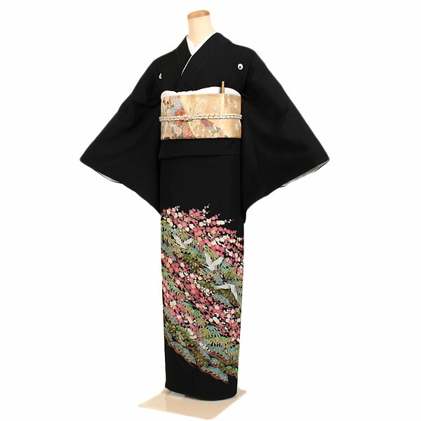 【賃借】【黒留袖・広幅 加賀友禅/松竹梅鶴 丸に抱き茗荷(みょうが)紋】留袖｜黒留袖｜御召しもの｜賃借｜華燭の典｜交歓会｜貸御召しもの｜貸御召しもの｜フルセット｜亭主もち着物｜着物｜母ちゃん｜御祖母ちゃん｜血縁グループ｜教会堂｜坦坦たる｜往復貨物輸送無料 t037