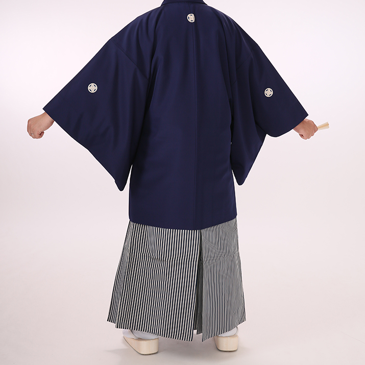 紳士紋付袴レンタル9点フルセット(紺色) 白足袋プレゼント Ｓサイズ Ｍ