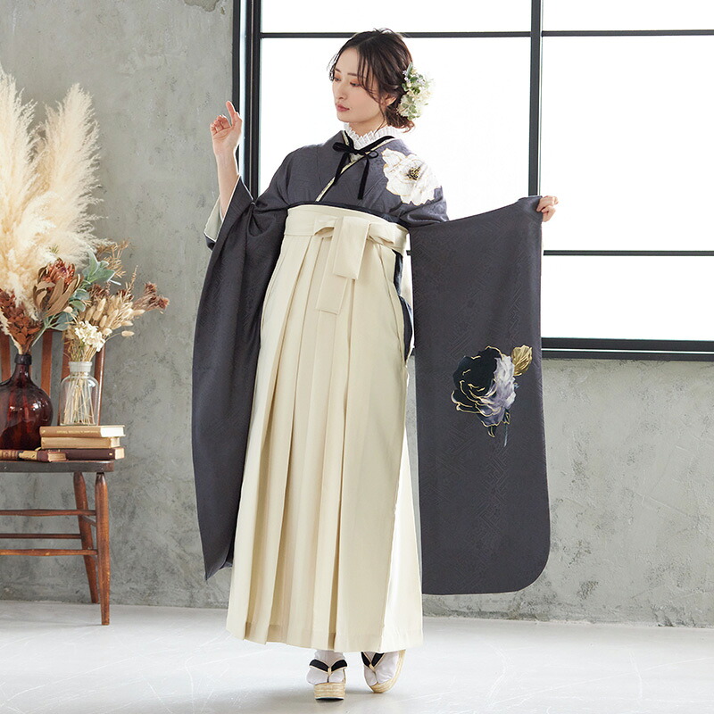 【レンタル】玉城ティナ&times;紅一点 袴 レンタル 卒業式 女 袴セット 振袖＆袴〔RR1947〕「玉城ティナ&times;紅一点 グレー 大輪薔薇」 フルセット 貸衣装 女 レディース 送料無料｜京都着物レンタル夢館 47,700円