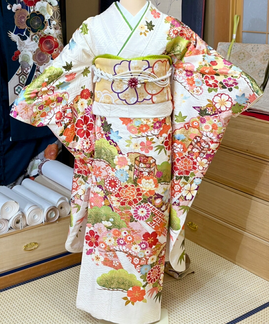 【絞り振袖　長襦袢　帯　帯揚げ　帯締めフルセット】　成人式　結婚式に！ 20％OFF／ 振袖 帯 長襦袢 帯締め 帯揚げ 重ね衿 ショール 草履