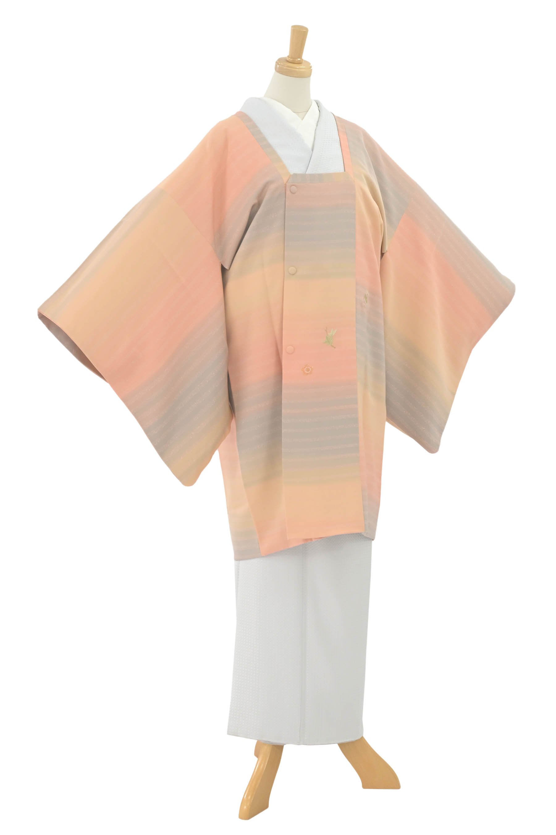 特選手刺しゅう道行 絵羽柄 ≪御仕立てもの売り上げ高・中古美品≫ 「東雲暈し地吉祥小花紋」 贅沢さ工業のお品 こだわりの羽布切れ 厚地の外套丈87.5 裄65