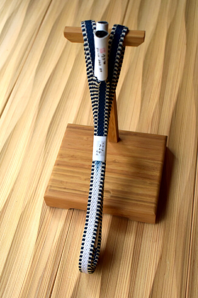 ［　人気商品が再入荷　］【京都富小路きねや】 手組帯締め 綾竹経巻ぼかし帯〆 (三井寺) (01)濃紺