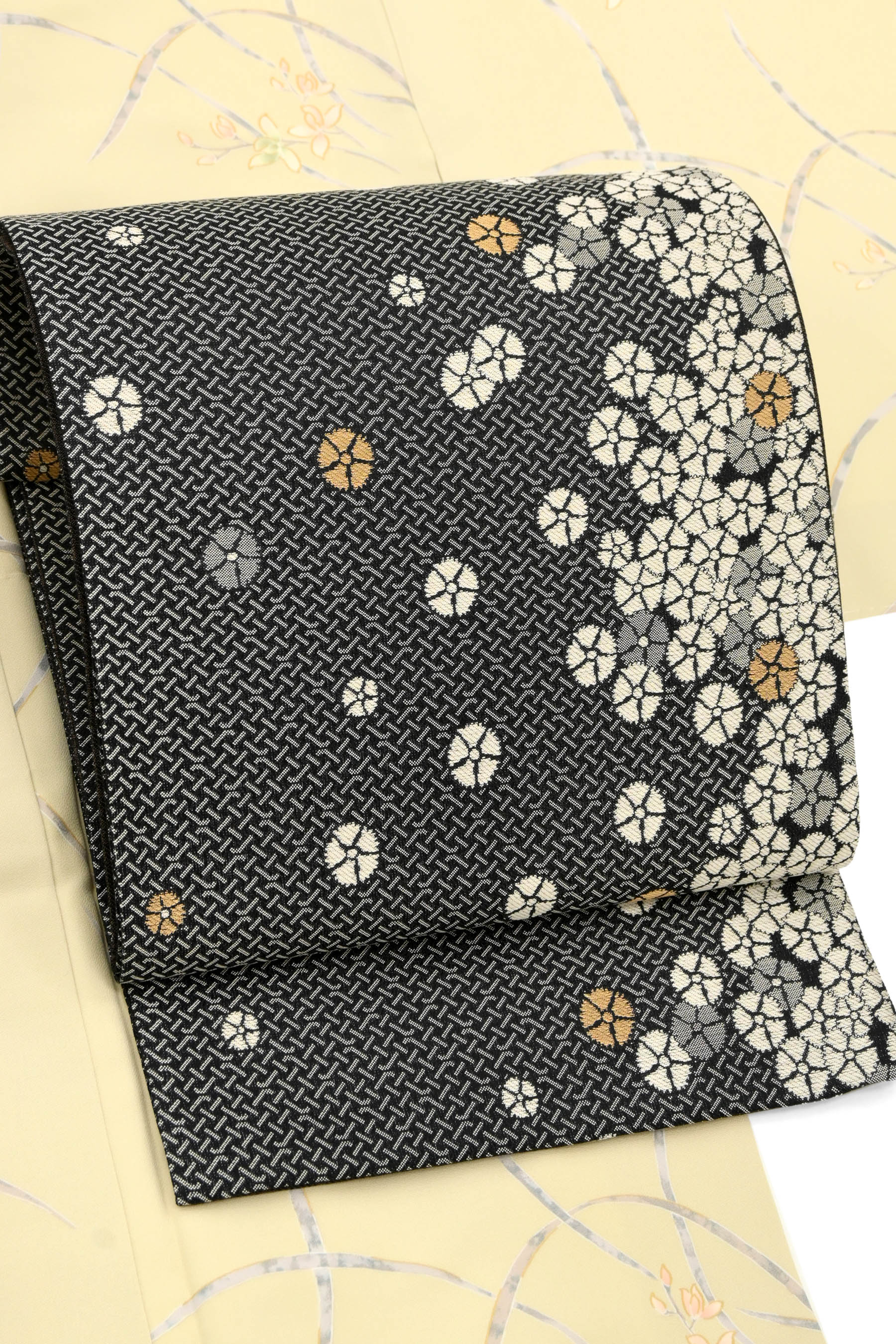 【斉藤上太郎】 特選仕立て上げる袋帯 ≪御仕立てもの売り上げ金・中古美品≫ 「撫子献上」 分かりやすいで今めかしいな青写真… 個人的特徴的な帯姿に！