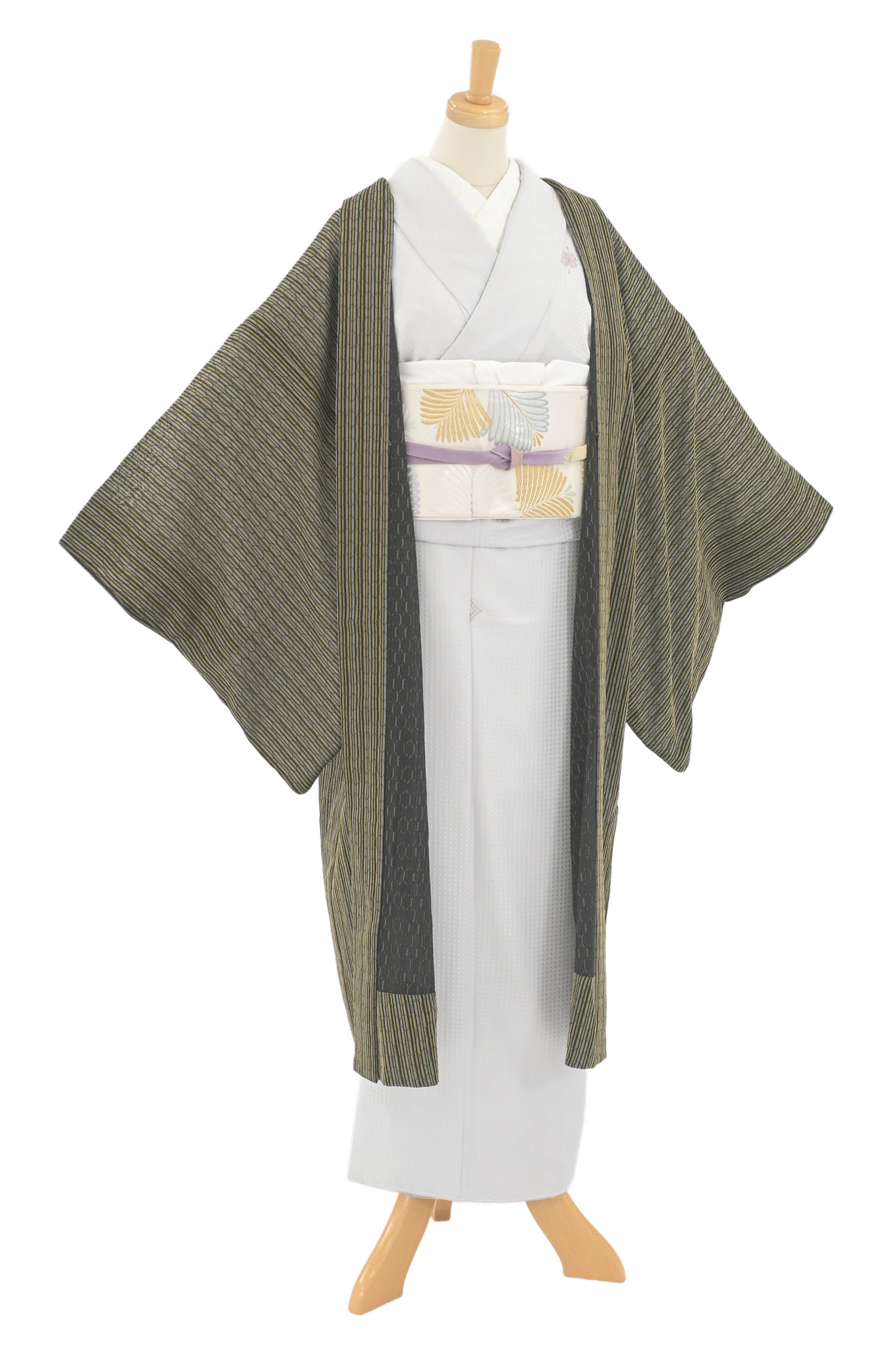 特選紗織羽織 天平風通紗 ≪御仕立て上がり・中古美品≫ ふわりと透け感美しく、 お出かけのお供に！ 羽織丈105　裄69.5